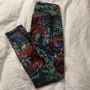 Lululemon Speed Up Tight Full-On Luxtreme 28" Zen Clash Multi leggings size 4